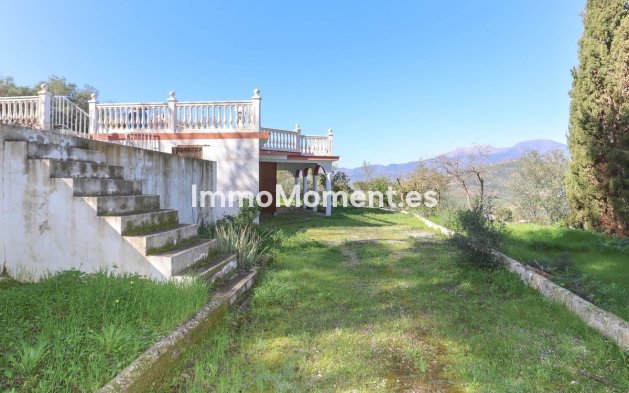 Wiederverkauf - Landhaus -   Inländisch - Guaro