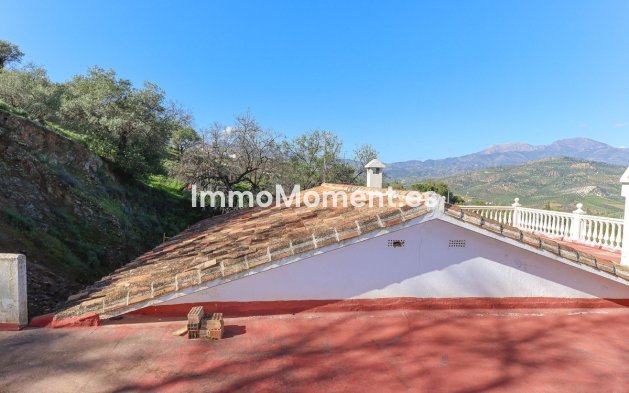 Wiederverkauf - Landhaus -   Inländisch - Guaro