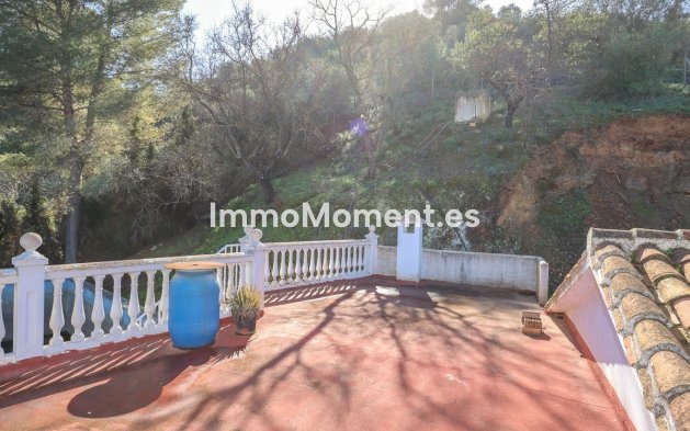 Wiederverkauf - Landhaus -   Inländisch - Guaro