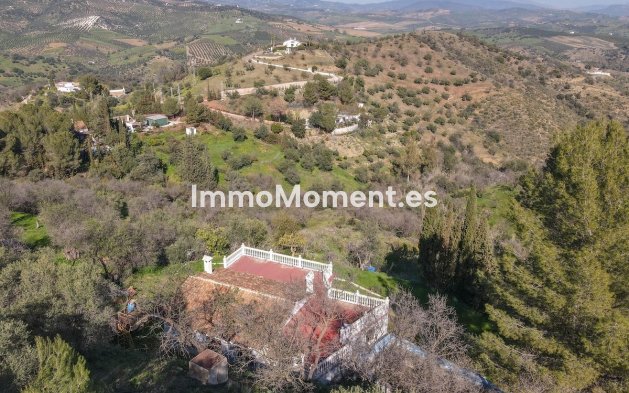 Wiederverkauf - Landhaus -   Inländisch - Guaro