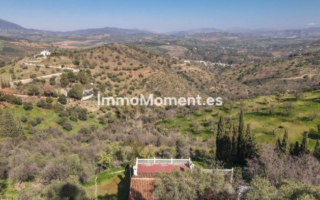 Wiederverkauf - Landhaus -   Inländisch - Guaro