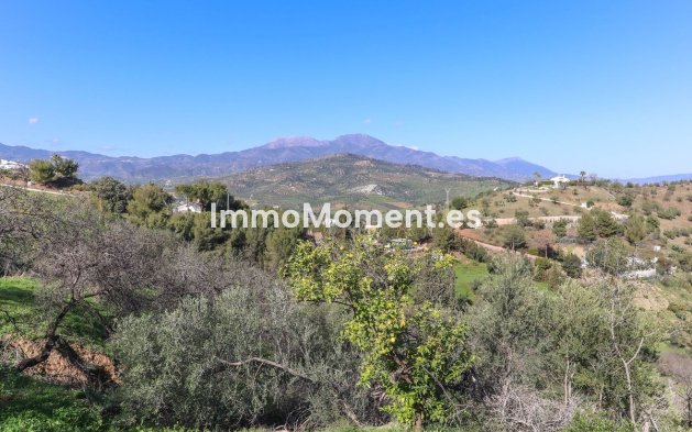 Wiederverkauf - Landhaus -   Inländisch - Guaro