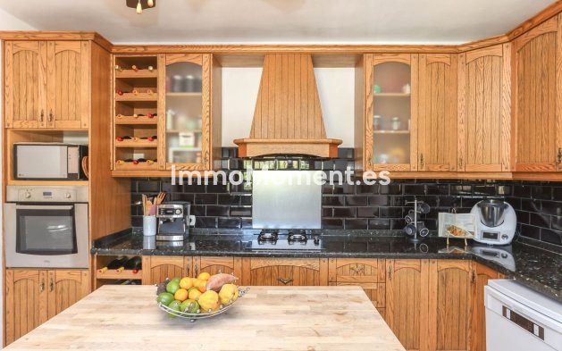 Revente - Villa individuelle - Intérieur                       - Alozaina