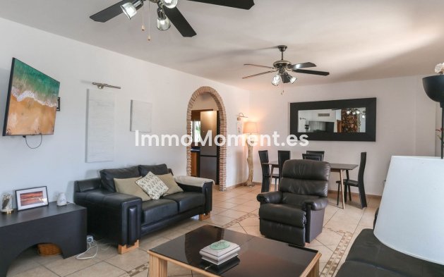 Revente - Villa individuelle - Intérieur                       - Alozaina