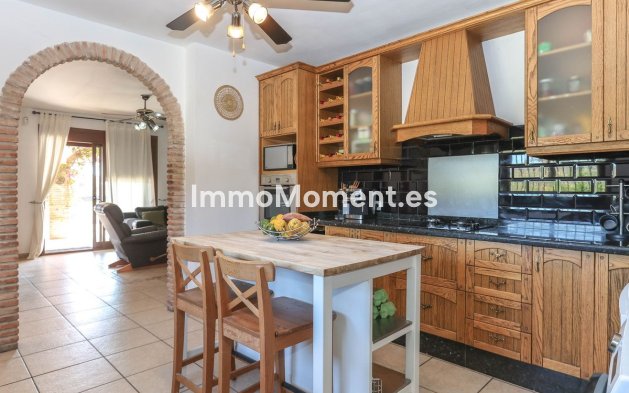 Revente - Villa individuelle - Intérieur                       - Alozaina