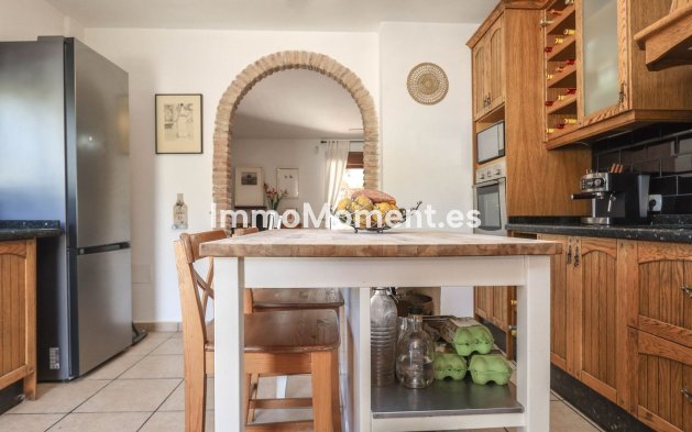 Revente - Villa individuelle - Intérieur                       - Alozaina