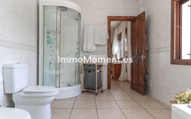 Revente - Villa individuelle - Intérieur                       - Alozaina