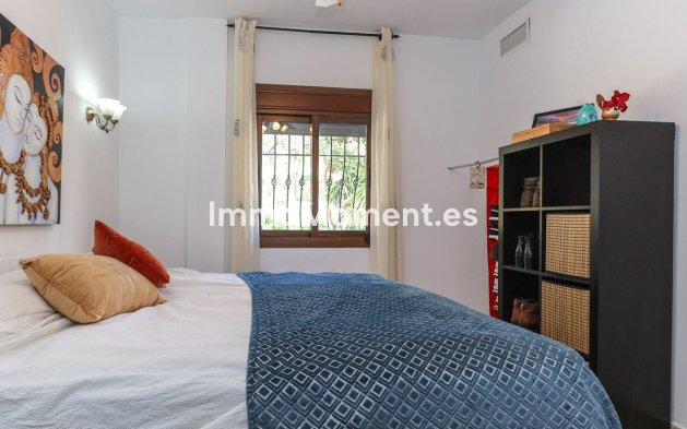 Revente - Villa individuelle - Intérieur                       - Alozaina