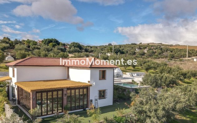 Revente - Villa - Intérieur                       - Coín