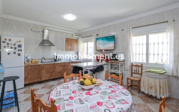 Reventa - Casa de campo - Interior  - Alora