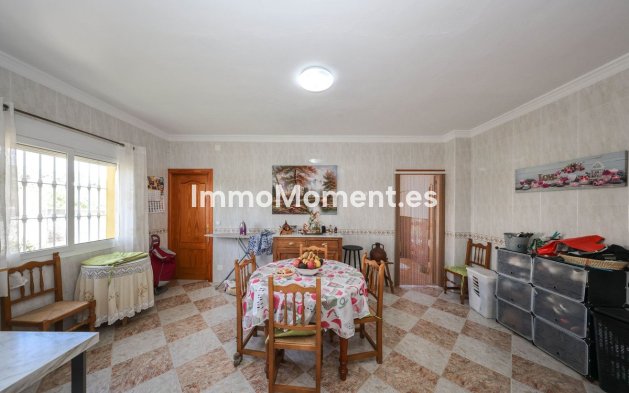 Reventa - Casa de campo - Interior  - Alora