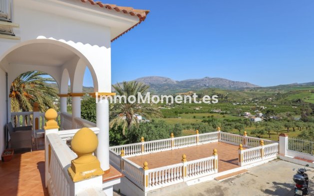 Reventa - Casa de campo - Interior  - Alora