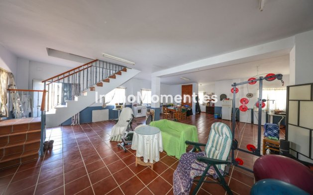 Reventa - Casa de campo - Interior  - Alora
