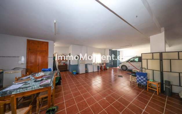 Reventa - Casa de campo - Interior  - Alora