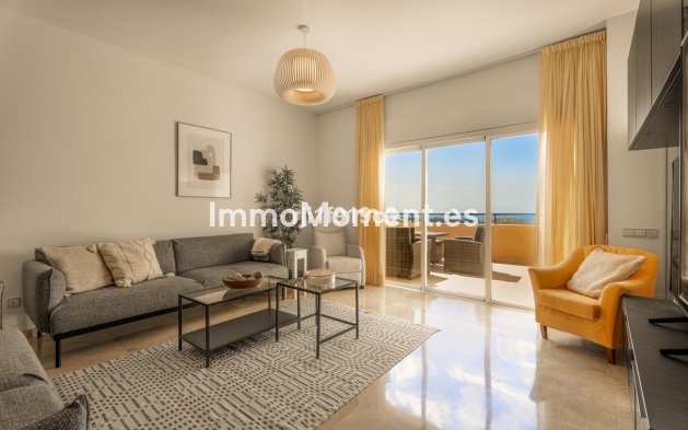 Resale - Apartment - Marbella - Elviria