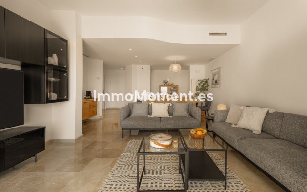 Resale - Apartment - Marbella - Elviria