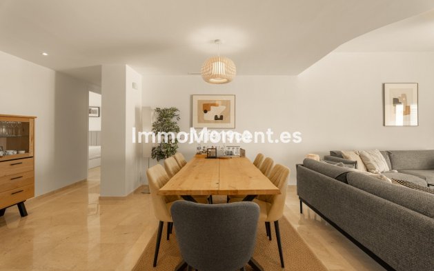 Resale - Apartment - Marbella - Elviria
