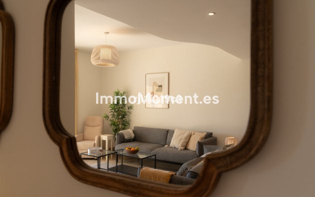 Resale - Apartment - Marbella - Elviria