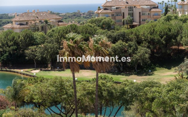 Resale - Apartment - Marbella - Elviria