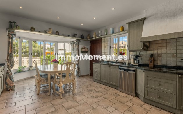 Revente - Villa - Marbella - Elviria