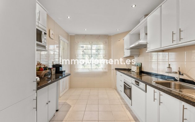 Reventa - Apartamento - Marbella - Elviria