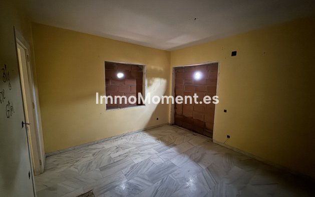 Wiederverkauf - Villa - Estepona  - Estepona Centro