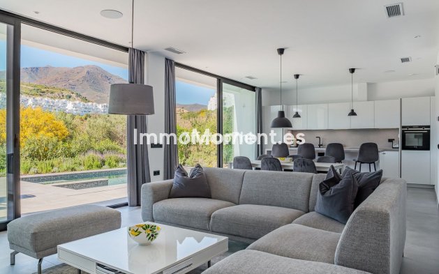 Revente - Villa - Estepona  - Estepona Centro