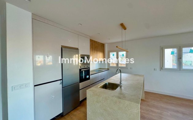 Resale - Apartment - Torremolinos