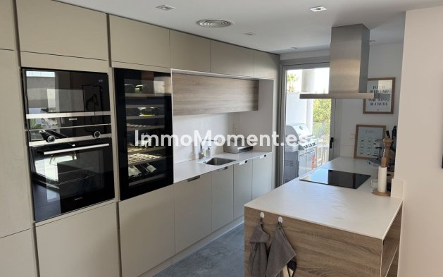 Wiederverkauf - Wohnung - Marbella - Nueva Andalucía