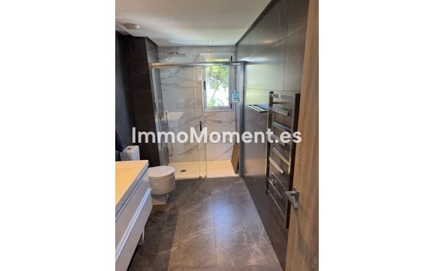 Wiederverkauf - Wohnung - Marbella - Nueva Andalucía