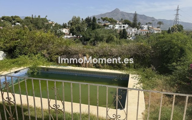Wiederverkauf - Villa - Marbella - Nueva Andalucía