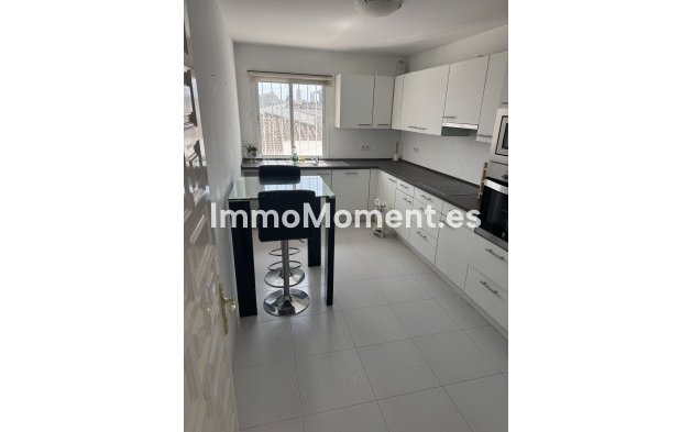 Wiederverkauf - Villa - Marbella - Nueva Andalucía