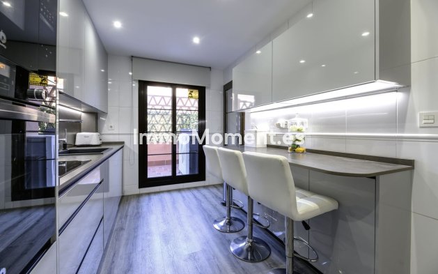 Wiederverkauf - Wohnung - Estepona  - Estepona Centro