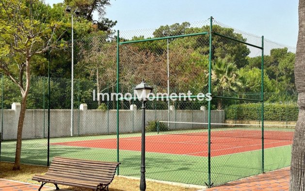 Wiederverkauf - Wohnung - Estepona  - Estepona Centro