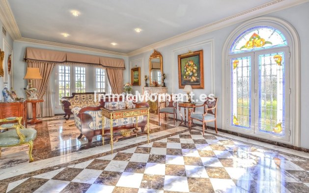 Revente - Villa - Benalmadena - Benalmadena Centro