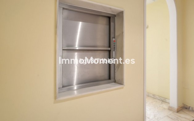 Revente - Villa - Benalmadena - Benalmadena Centro