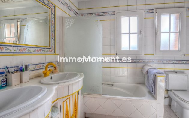 Revente - Villa - Benalmadena - Benalmadena Centro