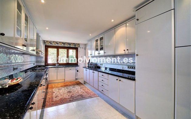 Reventa - Villa - Estepona  - New Golden Mile