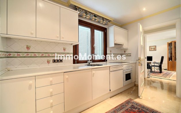 Reventa - Villa - Estepona  - New Golden Mile