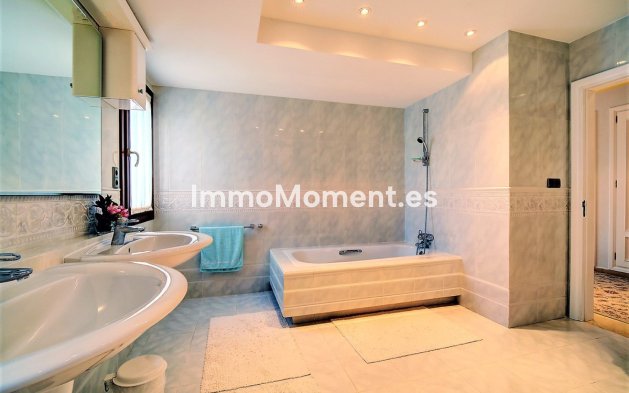 Reventa - Villa - Estepona  - New Golden Mile