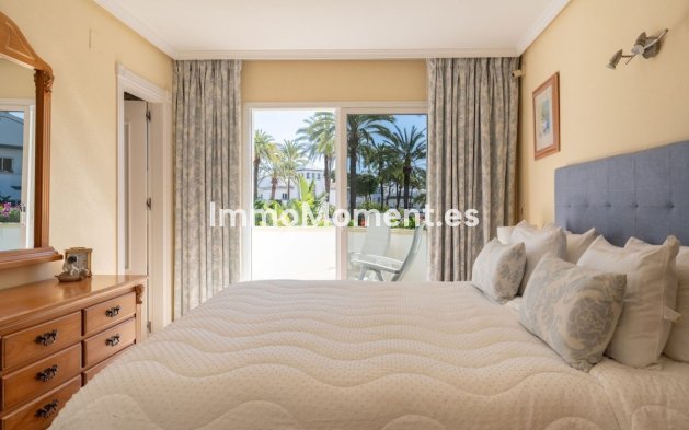 Bestaande woning - Geschakelde woning - Estepona  - New Golden Mile
