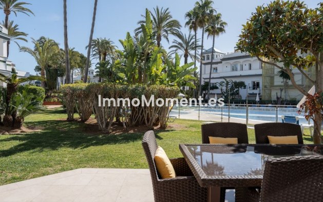 Bestaande woning - Geschakelde woning - Estepona  - New Golden Mile