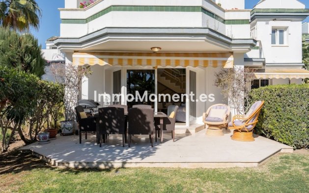 Bestaande woning - Geschakelde woning - Estepona  - New Golden Mile