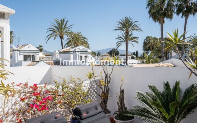 Bestaande woning - Geschakelde woning - Estepona  - New Golden Mile