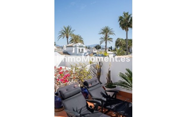 Bestaande woning - Geschakelde woning - Estepona  - New Golden Mile
