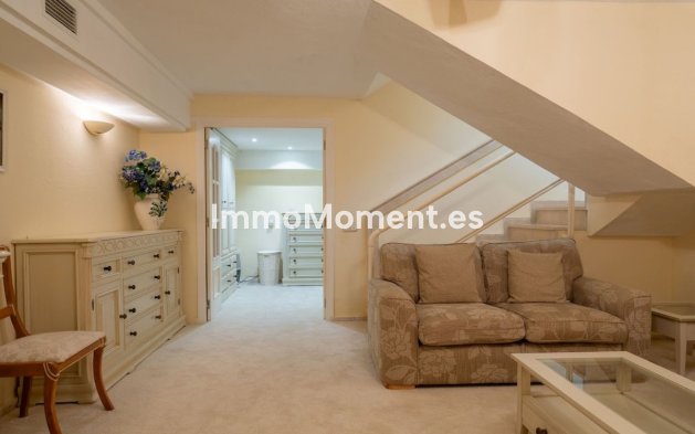 Bestaande woning - Geschakelde woning - Estepona  - New Golden Mile