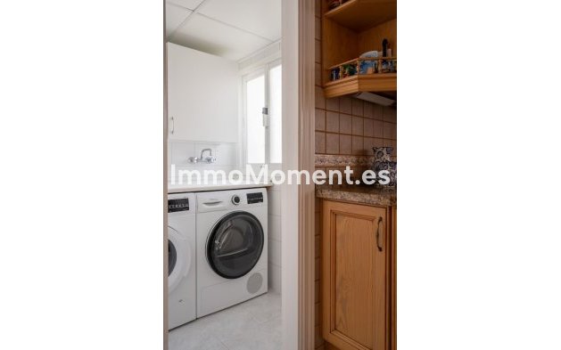 Bestaande woning - Geschakelde woning - Estepona  - New Golden Mile