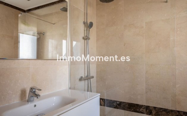 Bestaande woning - Geschakelde woning - Estepona  - New Golden Mile