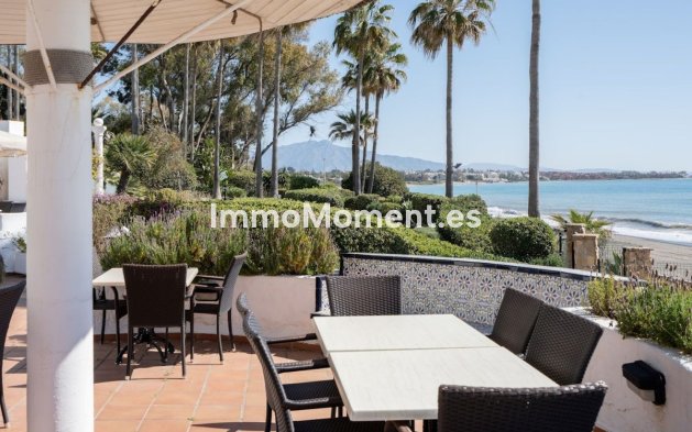 Bestaande woning - Geschakelde woning - Estepona  - New Golden Mile