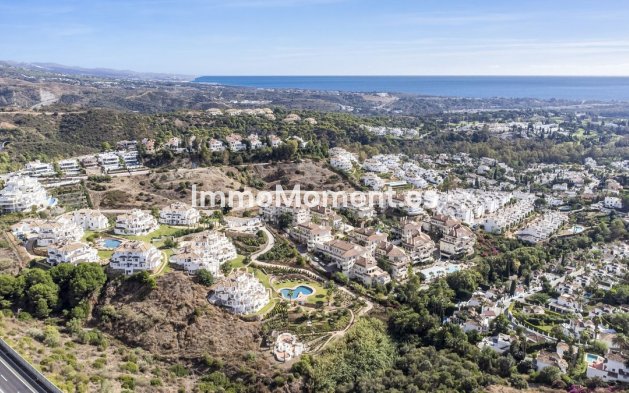 Resale - Apartment - Marbella - Aloha